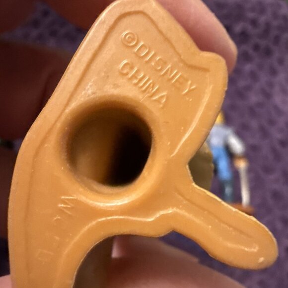 2 Figures Pocahontas 2.75" - PVC figures Disney - Picture 3 of 4